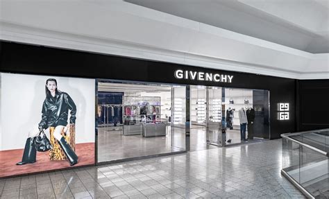 Givenchy opens standalone store inside The Mall at Short Hills – .